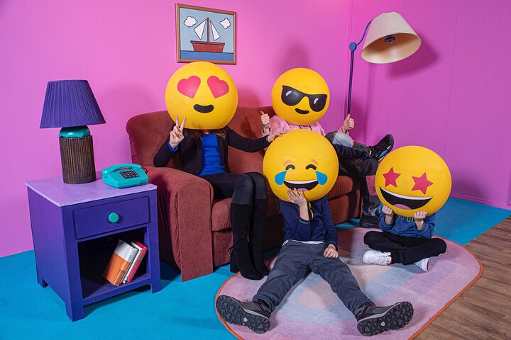 Selfie Market Entrance Ticket - Photo 1 of 7